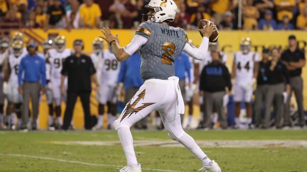 NBCSports's tweet photo. Arizona State athletics memo to @FootballASU: Uniforms should primarily be maroon and gold. https://t.co/lzNao3O4tG https://t.co/kXnDGE4x9p