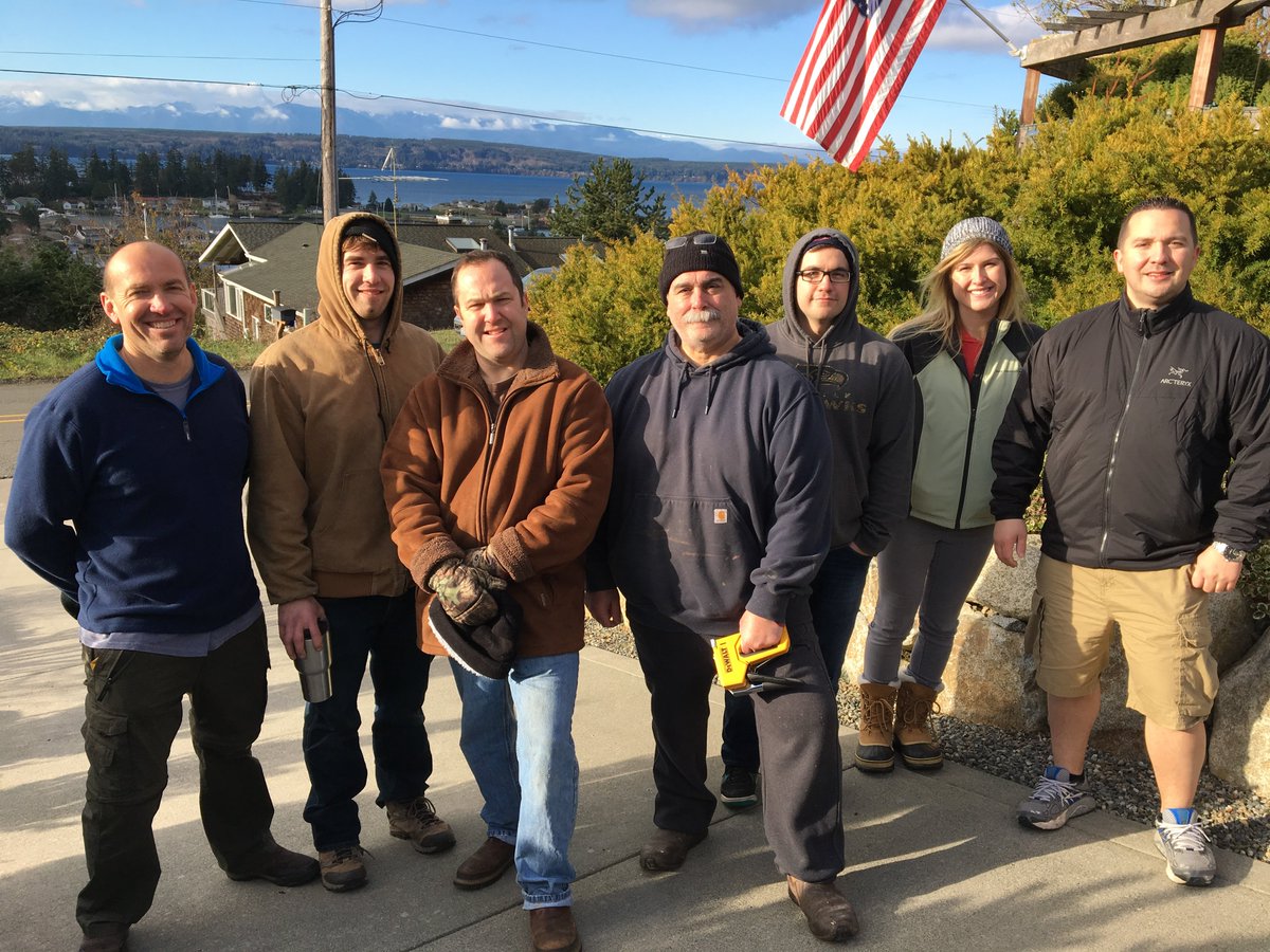Holiday cheer for WA spouses of line of duty death - Christmas lights on their homes. Thanks N. Kitsap Fire &amp; Rescue for spreading the joy!