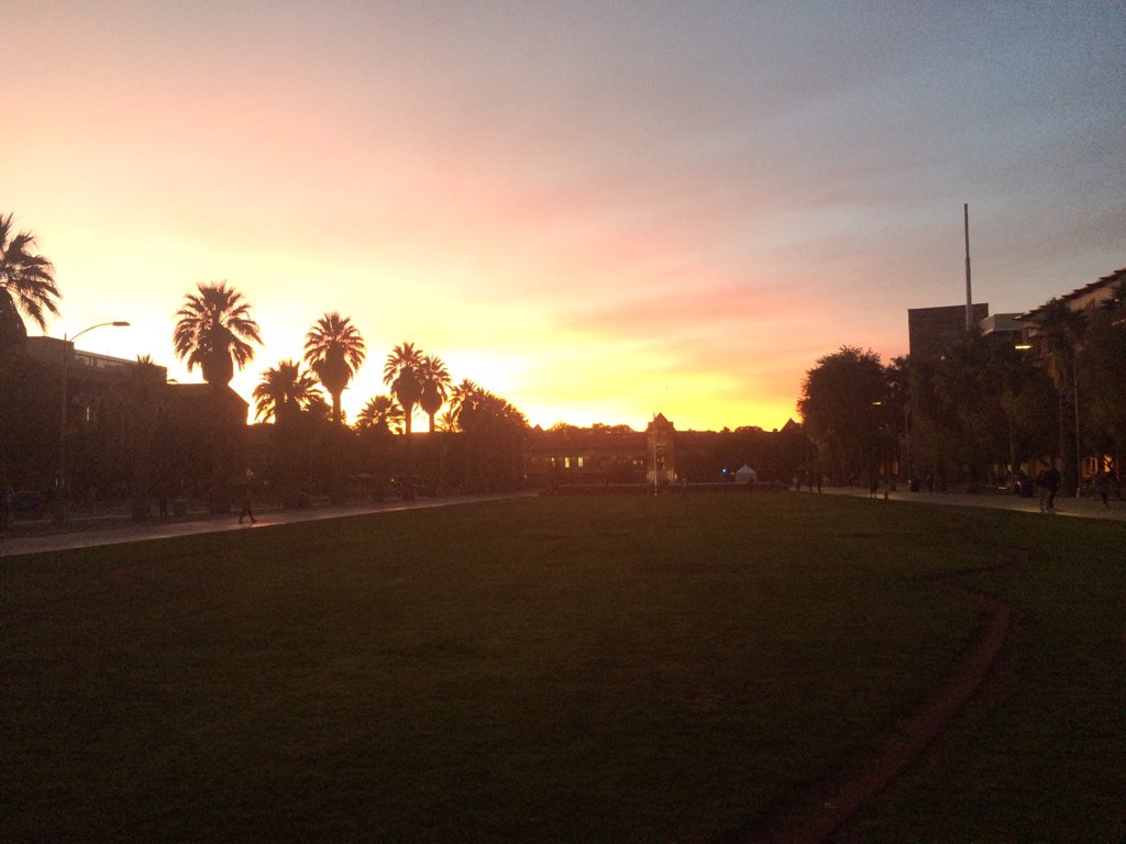 RKelapire's tweet image. Epic sunset over Old Main