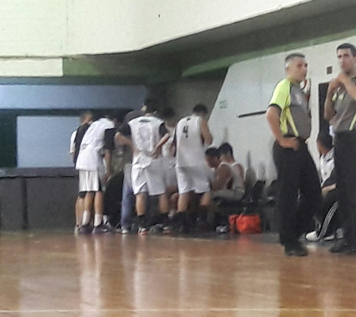 Esta por comenzar el partido de Los Indios U19 vs #basketboca