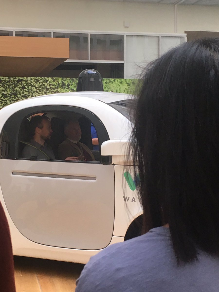 framing_gale's tweet photo. On my @Waymo to work this morning! #selfdrivingcar #hellowaymo https://t.co/KY7IAzcJq4