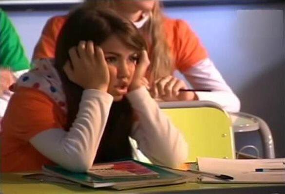 __ccarolina__'s tweet photo. Nuestra situación descripción gráfica @laliespos https://t.co/1BMF97JjMI