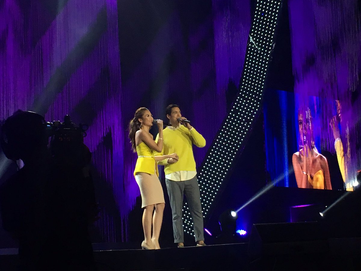 iamjamesbanaag's tweet photo. BaiLona x ToMiho x KirShua x Sofiego #ABSCBNChristmasSpecial https://t.co/OMBNzP81NZ