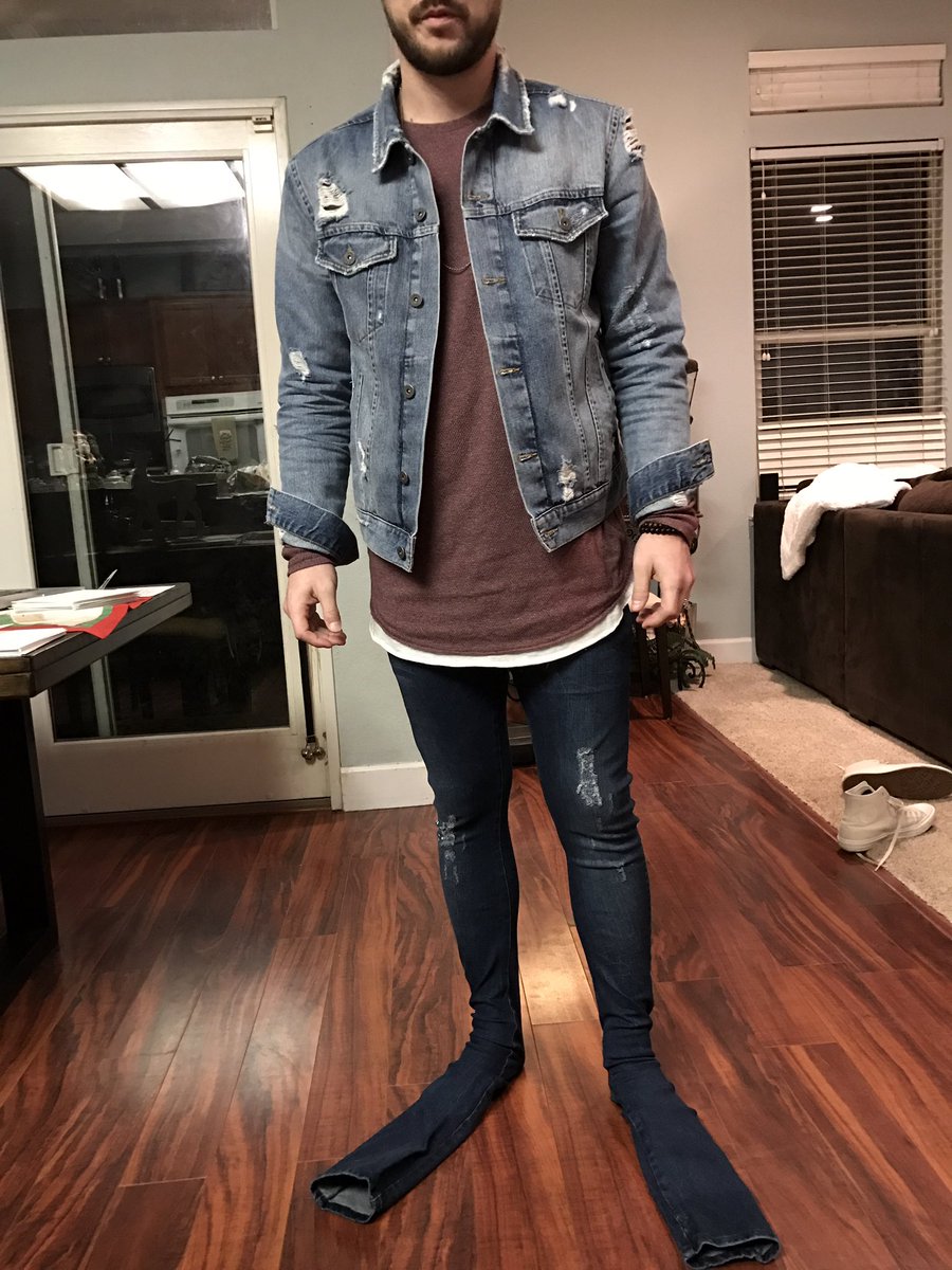 Micah Berteau on ".@ASOS_HeretoHelp got my jeans y'all today. Is this a These are NOT 32/32 jeans. I placed 32/32s next to them for reference 😳😂 https://t.co/A6CVaJRPHG" / X