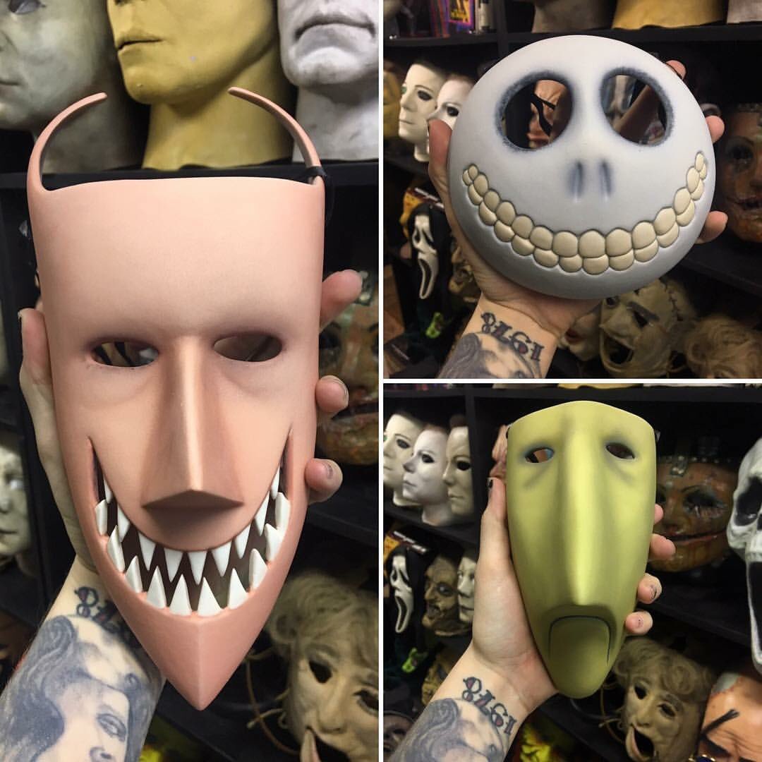 Stirre Verdensvindue Seletøj The House Of Masks on Twitter: "Thanks to @chris_vennekamp for these  beautiful porcelain pieces. They'll looks amazing with my Oogie bust.  #thehouseofmasks #maskup #masks https://t.co/hexysTF3OA" / Twitter