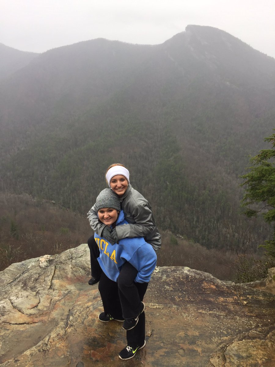 deanna_marie15's tweet photo. Yet another mountain climbed with my BFF. #makingmemories #almostamrs https://t.co/BW09sL7ekQ