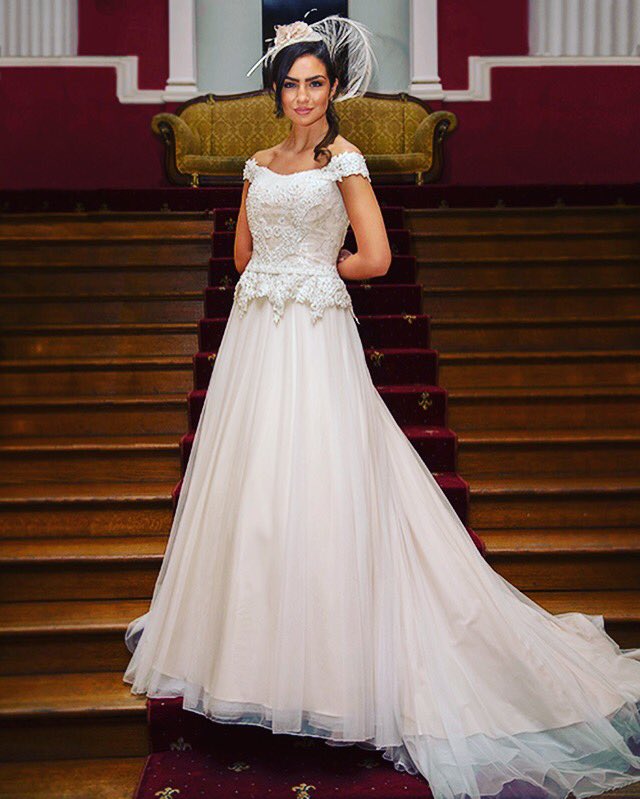 #lovethis ❤️️ #newestcollections #timeless #elegant #weddinggown #embellished #beaded #top #fullskirt #louthchat #bridal #drogheda #designer