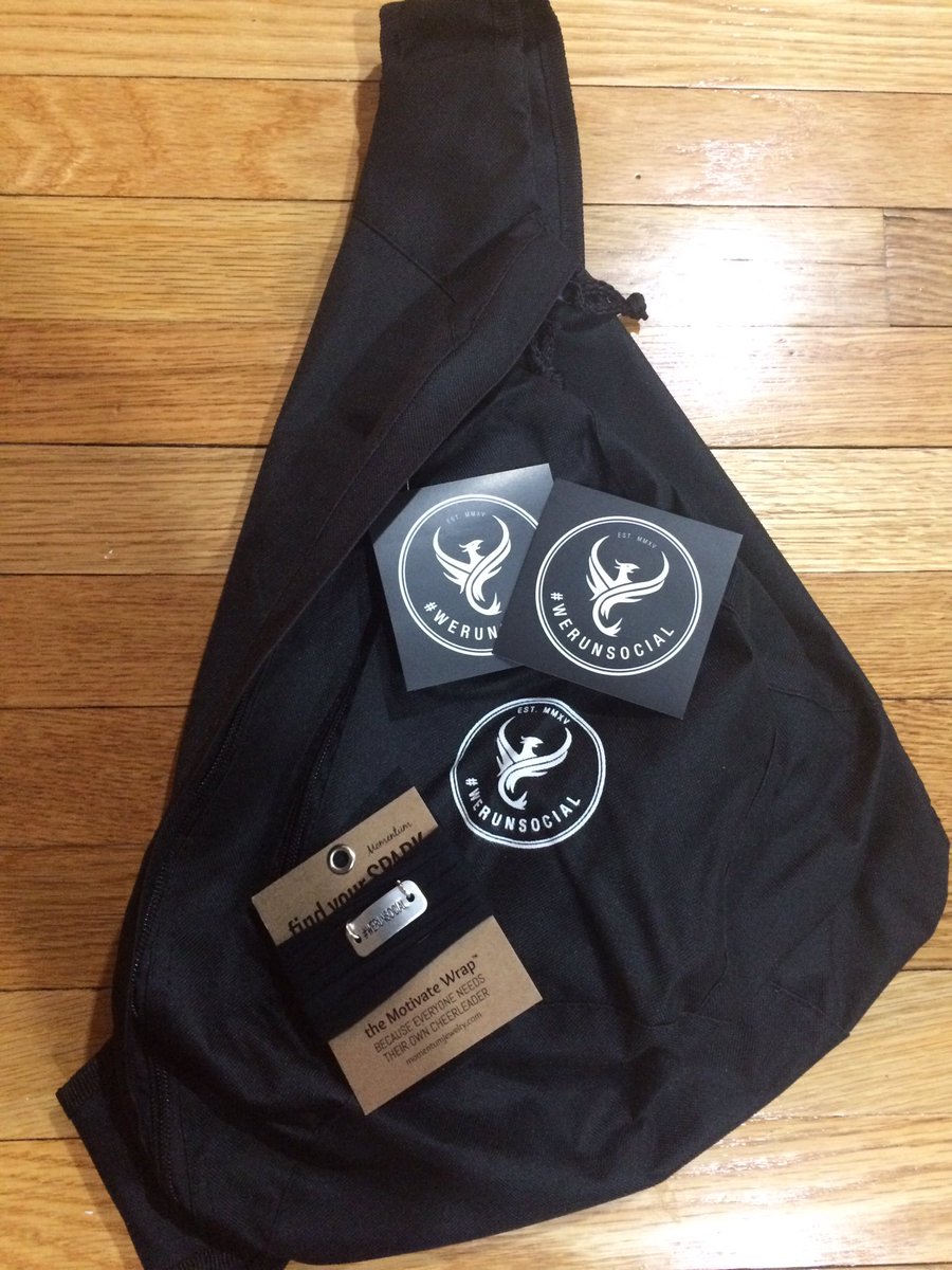 Loving my new #werunsocial gear! Thanks for the great giveaway! <a href="/werunsocial/">#WeRunSocial</a> I can't wait to bring it on my next runcation! Happy Holidays!