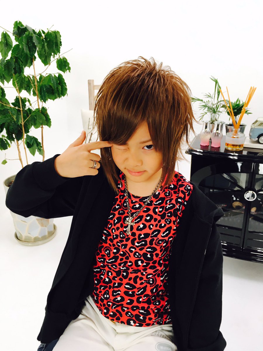 RT @HOST_TV: はい！本日は【琉ちゃろとちいめろの8歳でもホストだぜ