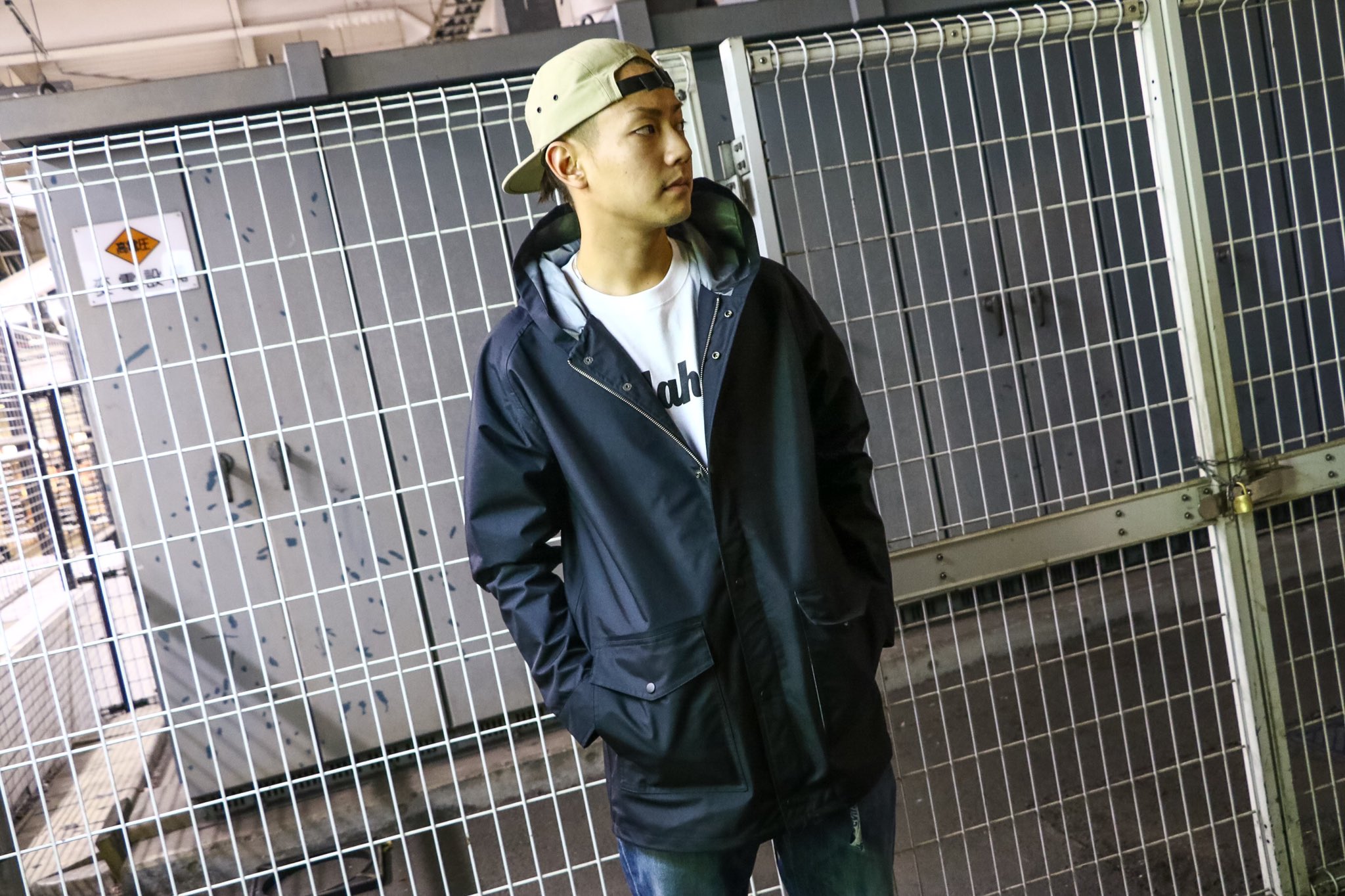 Slam 玉川学園店 Ballaholicよりnetデザインが入った Net Fishtail Jacket が登場 流行り の着丈の長いアウターです 耐水性や透湿性を兼ね揃え機能性も高く スポーツスタイルやライフスタイルで活躍間違いなし バスケ 専門店 Slam Ballaholic