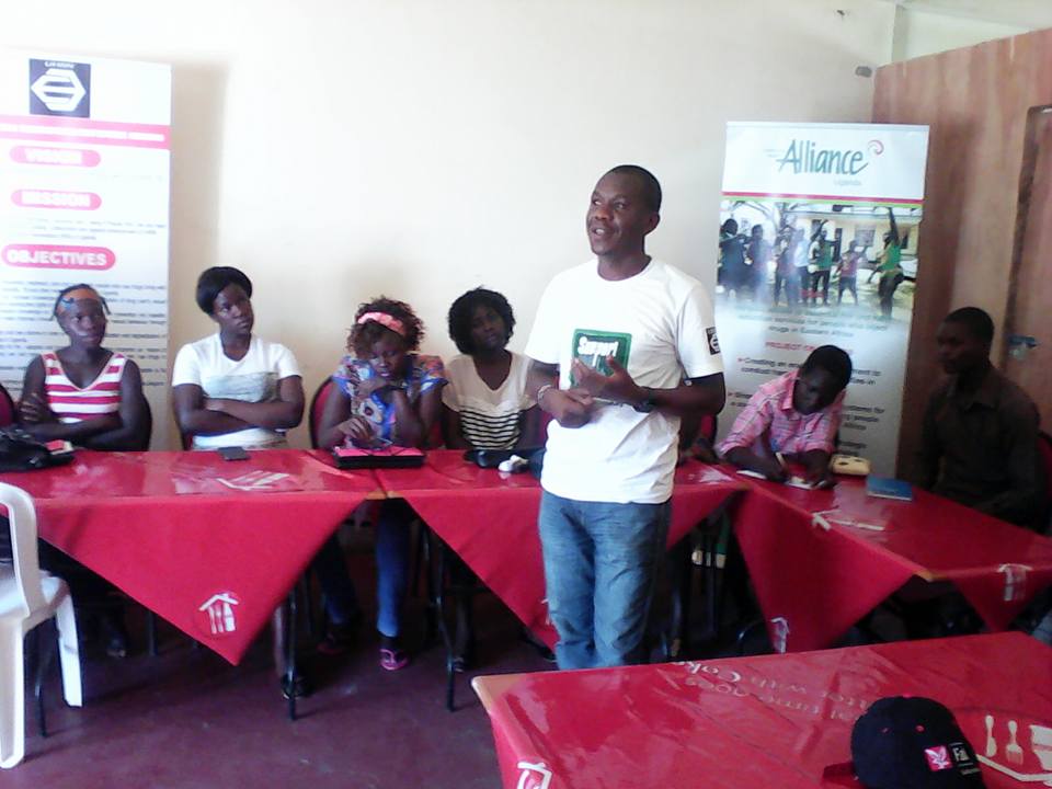 uhruganda's tweet image. Community Engagement! Feedback Session with #PWUIDs  in Gulu. &apos;HIV and Harm Reduction Project in Uganda&apos;