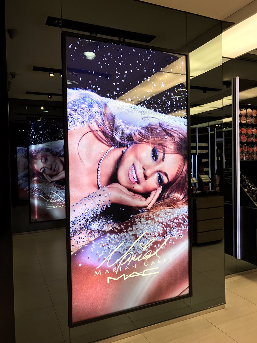 fleridaborja's tweet photo. @MariahCarey MAC Collection out tomorrow, Dec. 15. 💄💋@MACcosmetics https://t.co/70CrDq2RZ0