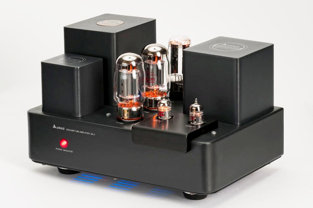 FIDELITYMAGAZIN's tweet photo. #Adreal MS-3: Ein preiswerter und richtig guter Mono-Röhrenendverstärker.
#highend2016 #röhrenverstärker #monoblock
https://t.co/3hF6Df2h8W https://t.co/6odV0EJcZy