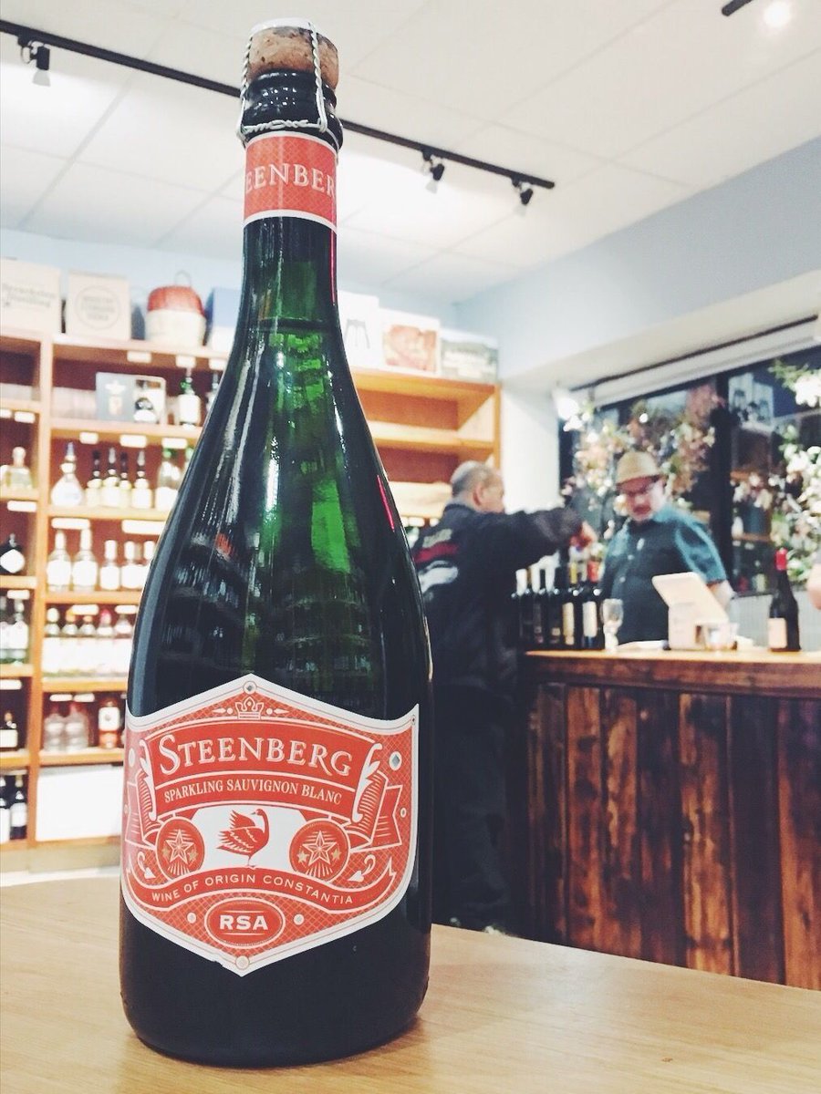 HighPointBK's tweet photo. It's a #bubbly #wineWednesday visit #HighPointWines #SunsetPark for @steenbergwines #Sparkling #Sauvignon for this year's #HolidayParty https://t.co/uvWlPKf3E8