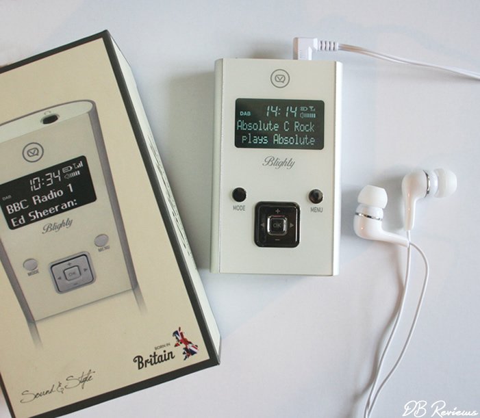 UKTrave11er's tweet photo. Here is your chance to #win a Blighty DAB/FM Radio from @MyVQUK on @UKTrave11er 's blog! #Giveaway https://t.co/YLqSF2YBwU https://t.co/BtPnnsrSZA