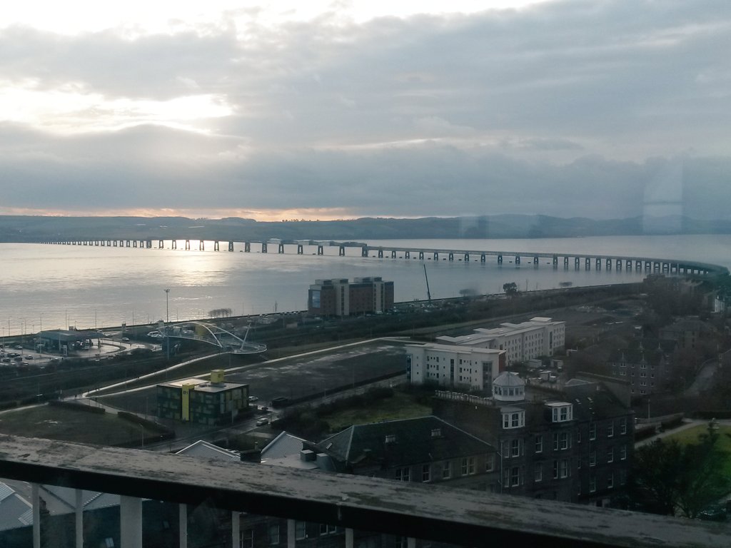 RosieFG's tweet image. Dundee today from the Tower Cafè @dundeeuni