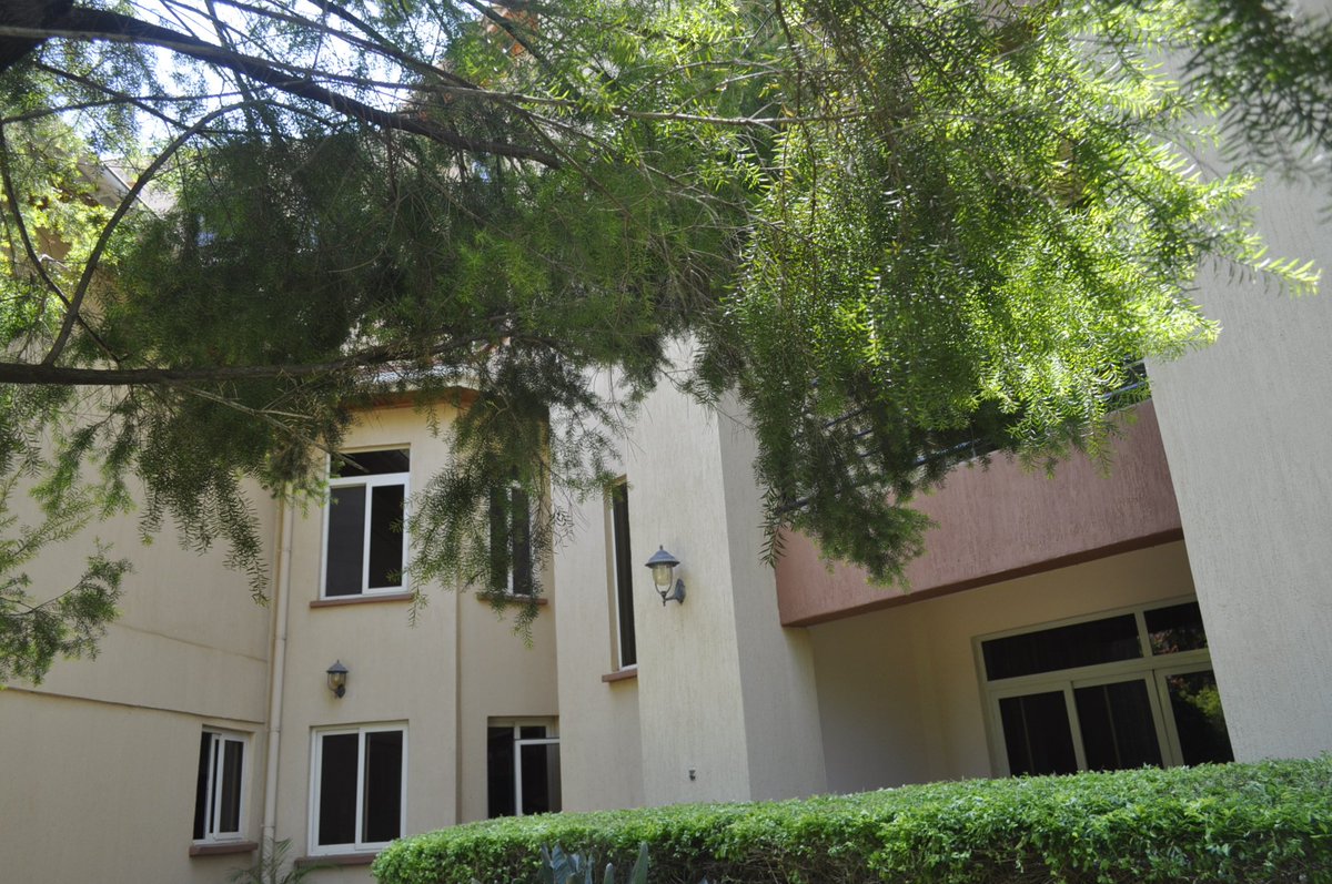 mbaleresort's tweet photo. The beauty of a #5starhotel is also constituted by the ever green environment around it.
Come visit us this #Christmas.
#TheNaturalComfort. https://t.co/bkIpkUHFog