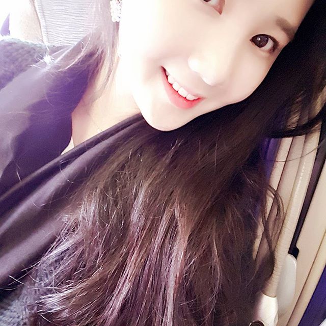 BABYOOARA's tweet photo. 😝 #한파주의보
#감기조심 #크리스마스 #Vacation https://t.co/zYLuErZGc8