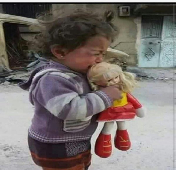 symatunc's tweet photo. Umarım zaman, daha fazla çoçuğu, çocukluğundan, hayallerinden, umutlarından alıp götürmez. https://t.co/Yh094m80cj