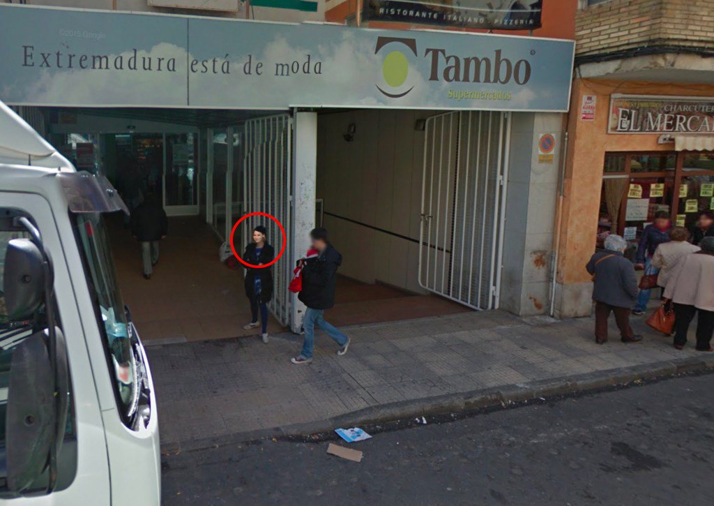 Una periodista del Hoy confunde a Kahleesi con una dependienta del Tambo …erescapitalcultural2016.wordpress.com/2016/12/14/una…