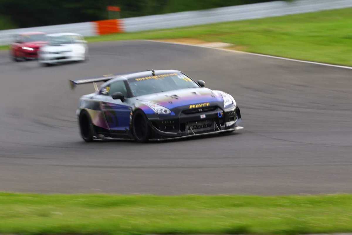 ট ইট র タケカズ 今年の十勝スピードウェイ夏祭りの画像貰いました この時はサーキット3回目でいきなりレースでメッチャ緊張したけど 楽しかったなー 来年度も出るね ライズアップ 35gtr 十勝スピードウェイ ロケットバニー グランツーリスモ