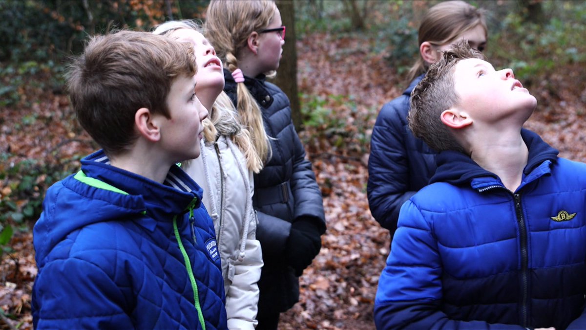 Lachen, gieren en klauteren... Deze kinderen beleven veel plezier op het nieuwe belevingspad in IJhorst. VIDEO: bit.ly/2hDUfcu