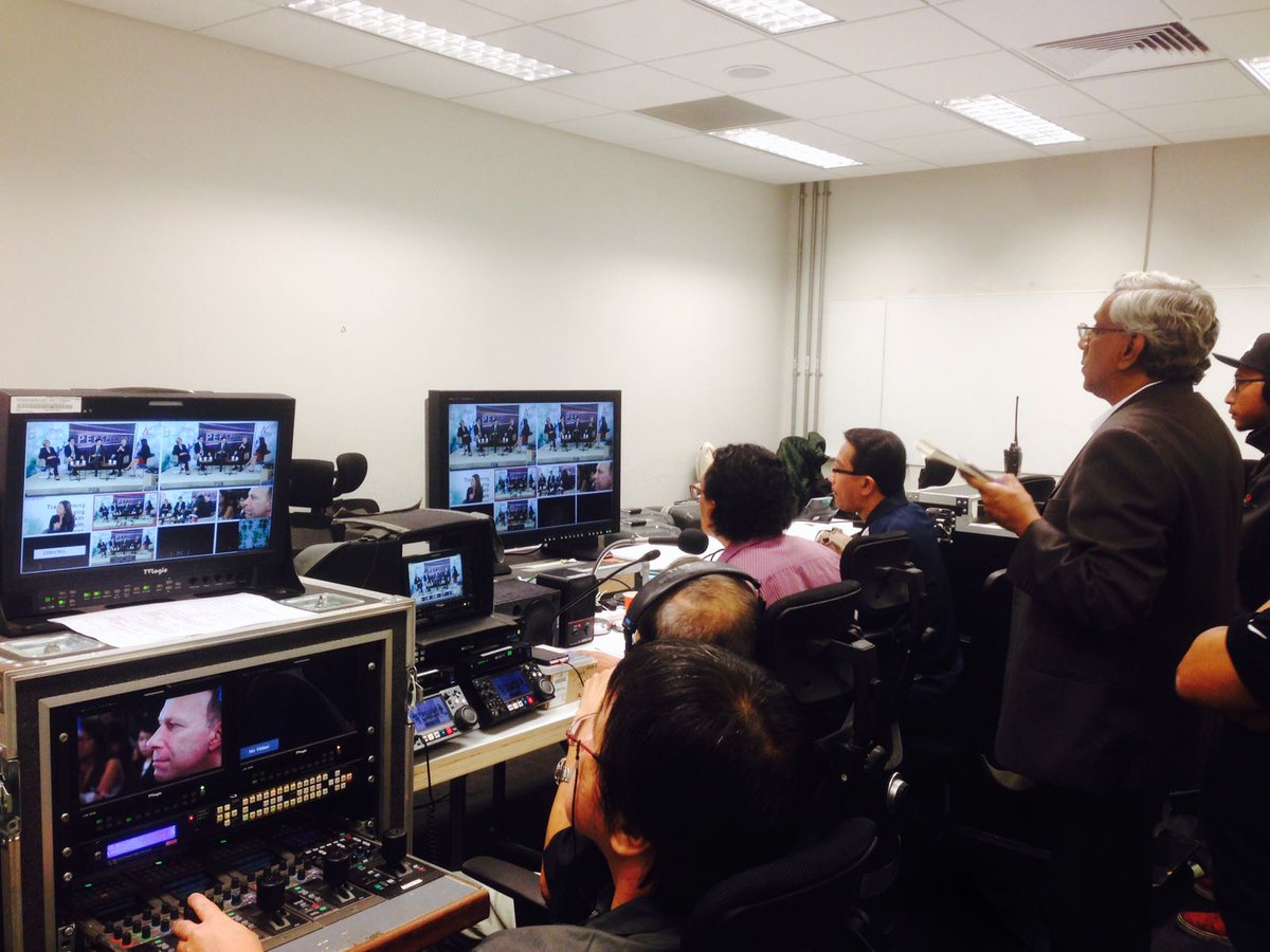 CNAPerspectives's tweet photo. @mediacorp OB team in action Watch #CNAPerspectives @BayerPharma #TransformingAging #HealthInnovation TONIGHT Wed14Dec 8pm @ChannelNewsAsia https://t.co/uSvz0BcRot