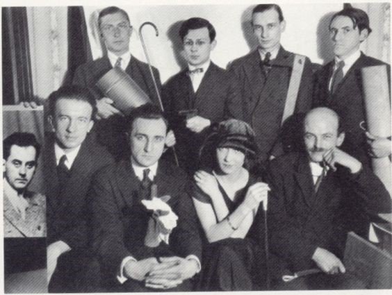 ポール エリュアールのtwitterイラスト検索結果 古い順