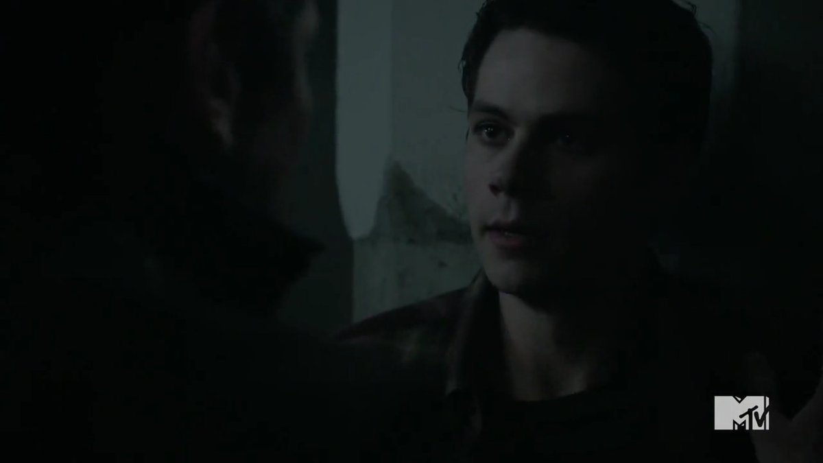 LOVATO_C_MARSA's tweet image. ПИТЕР:
- ЭТО, КОНЕЧНО, ЖЕ ТЫ...СТАЙЛЗ.

#TeenWolf 
#ForeverStiles