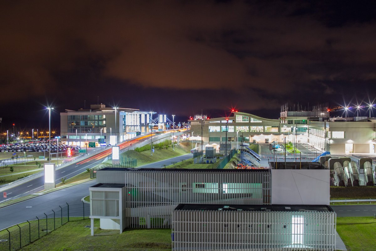 AeropuertoUIO's tweet photo. ¡Buenos días!
Recuerde que estamos para ayudarle con cualquier inquietud del #AeropuertoUIO por este medio. https://t.co/L48Q11XxR2