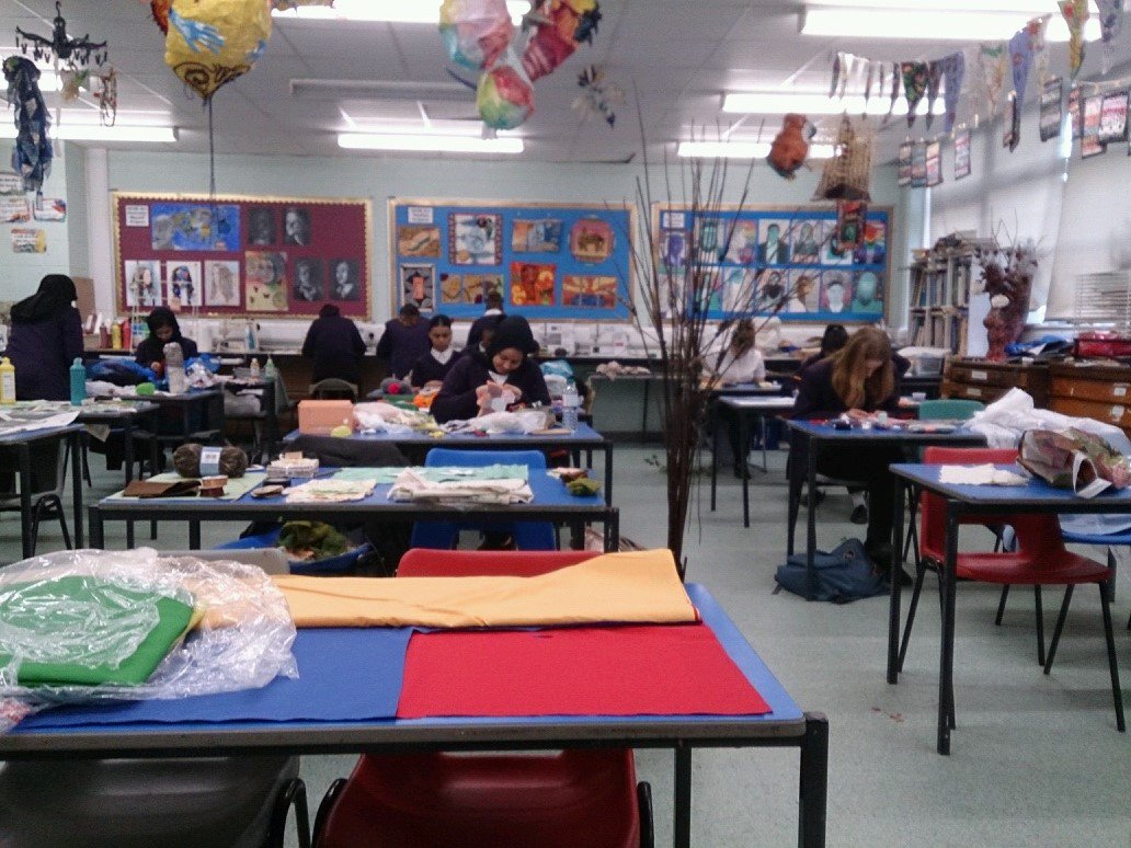RicardsArt's tweet photo. Good luck to the Year 11 Art and Year 11 Art Textiles students taking their 5 hour mock exam today. Lots of excellent prep. #create https://t.co/Bk7F64I61v