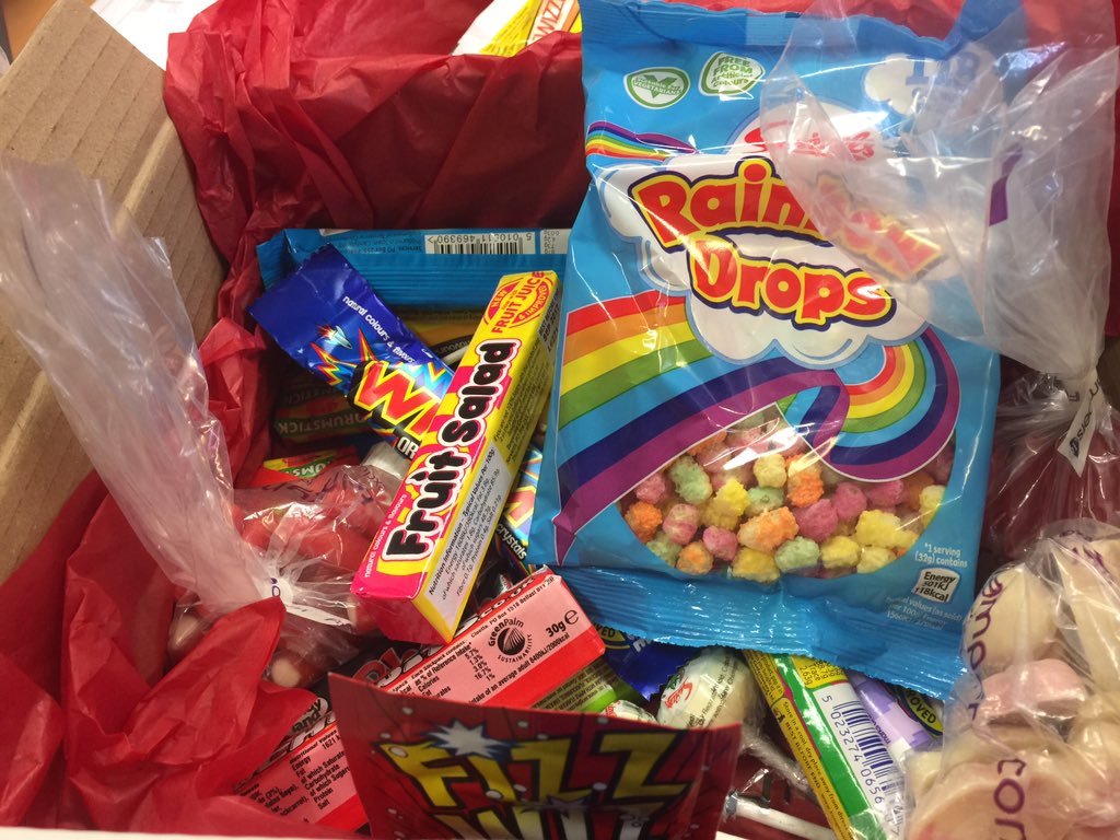 Fanhams_Hall's tweet image. Thank you to our amazing DJ Barney for our #christmastreats @PartyEvents1 #fanhamshall #tistheseason @Funkyhampers 🎄