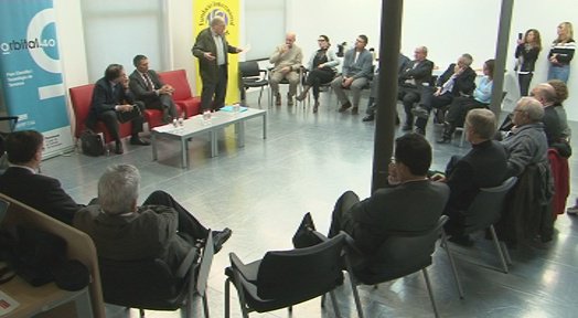 CanalTerrassa's tweet photo. Empresaris de #Terrassa debaten la situació econòmica després de #Trump i el #Brèxit https://t.co/wfhDObIzGI #infolocal @FIOlofPalme https://t.co/oFPAbekSda