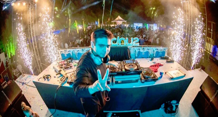SharkAndInk's tweet photo. Only 2 days to go for @EVCIndia! Who's coming? #JoinTheTribe #AEVC16 https://t.co/3uFZkxkisX
