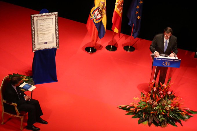 CzoslW3WEAAawPA.jpg:small