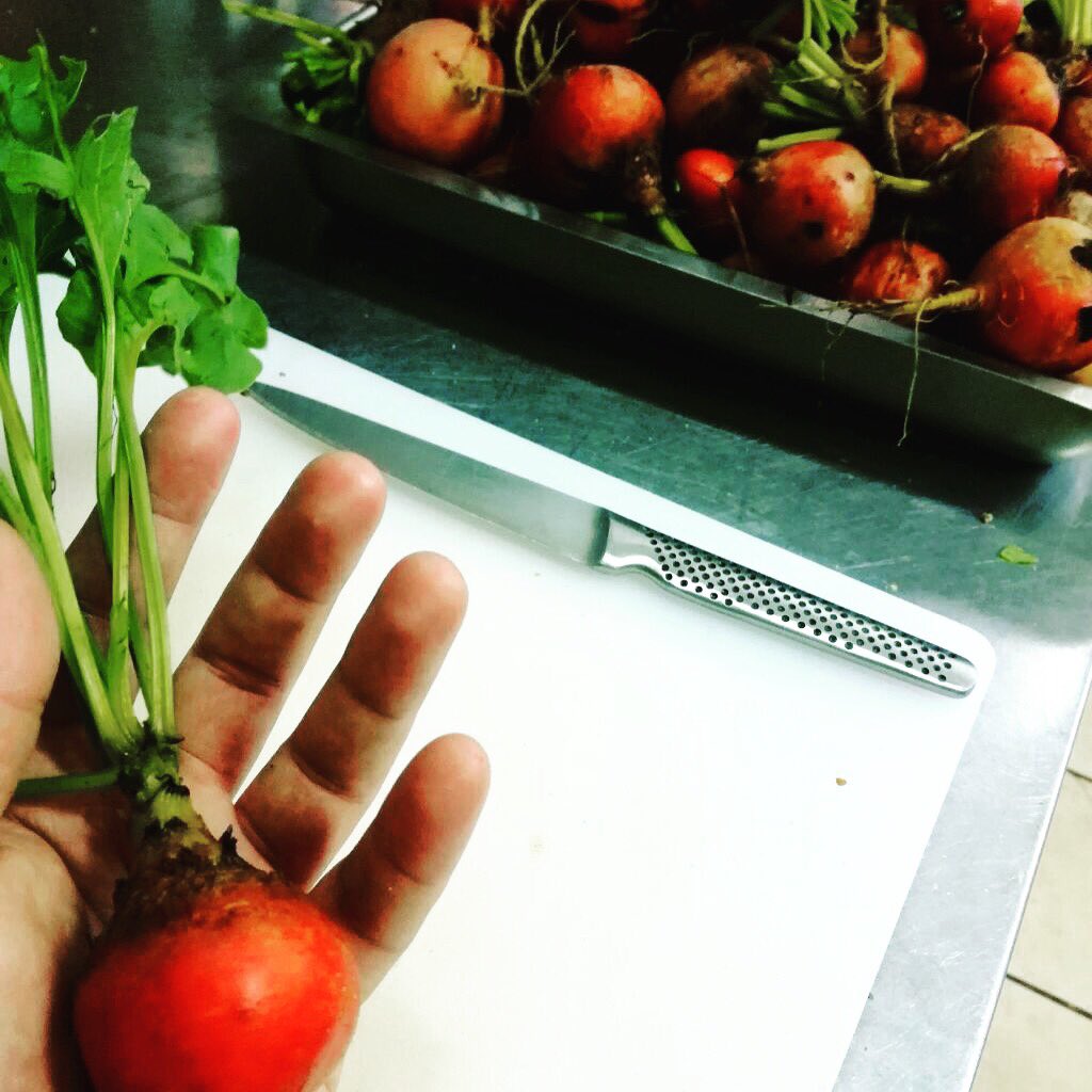 Tintswalolodges's tweet image. Waterfall chef Jandri shows off his golden beetroot - we source locally for best quality! #localislekker #Foodie #JoburgFood #localproduce