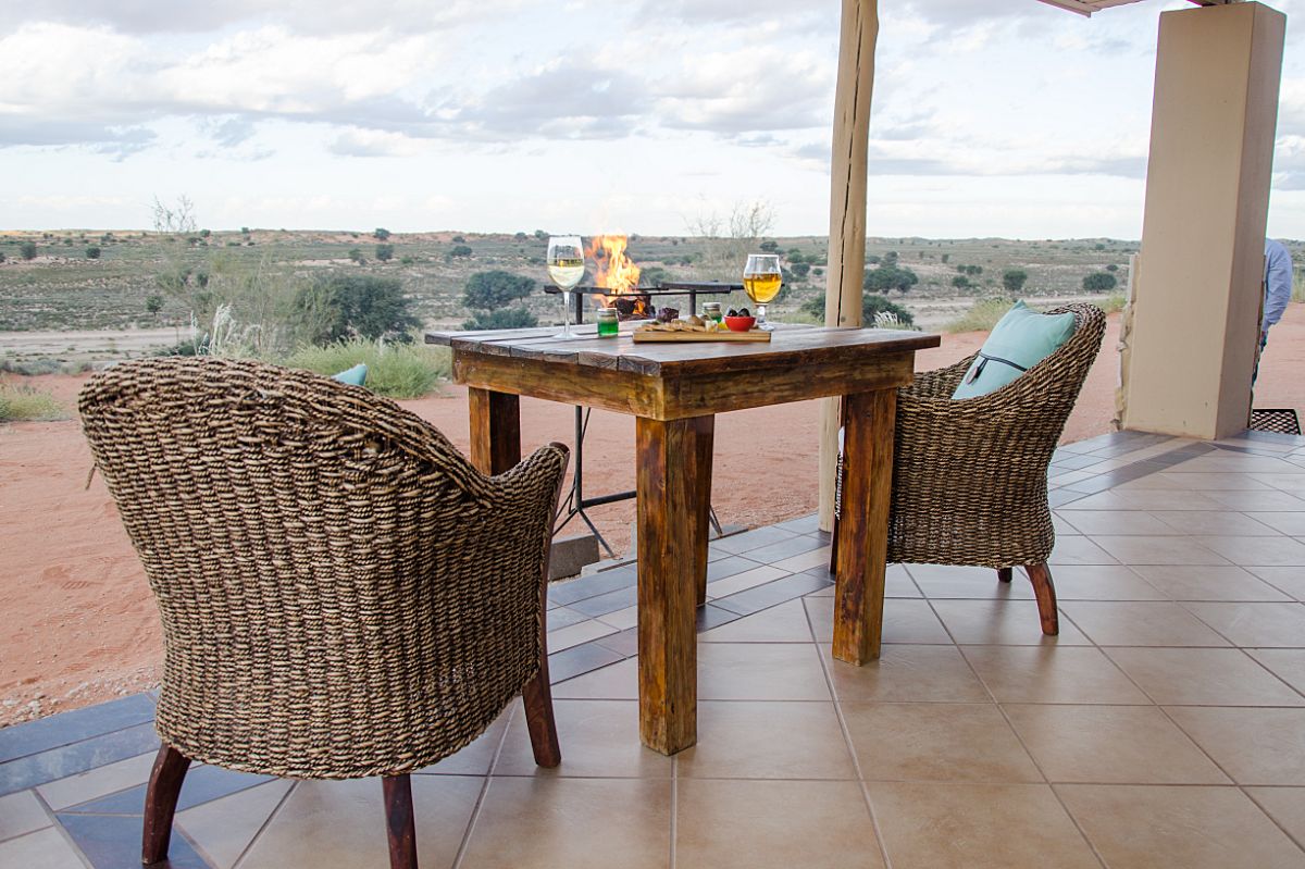 TravelGround's tweet image. The amazing @Kgalagadi_Lodge is literally an oasis in the Kalahari! bit.ly/1UnJRRG @NorthernCapeSA