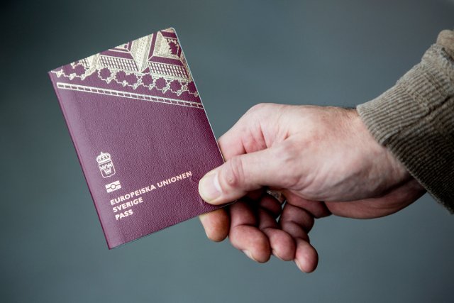 More than 1,000 #Brits apply for #Swedish #passports after #Brexit <a href="/ST_Experiences/">ST Experience</a> - goo.gl/Qoa5H1