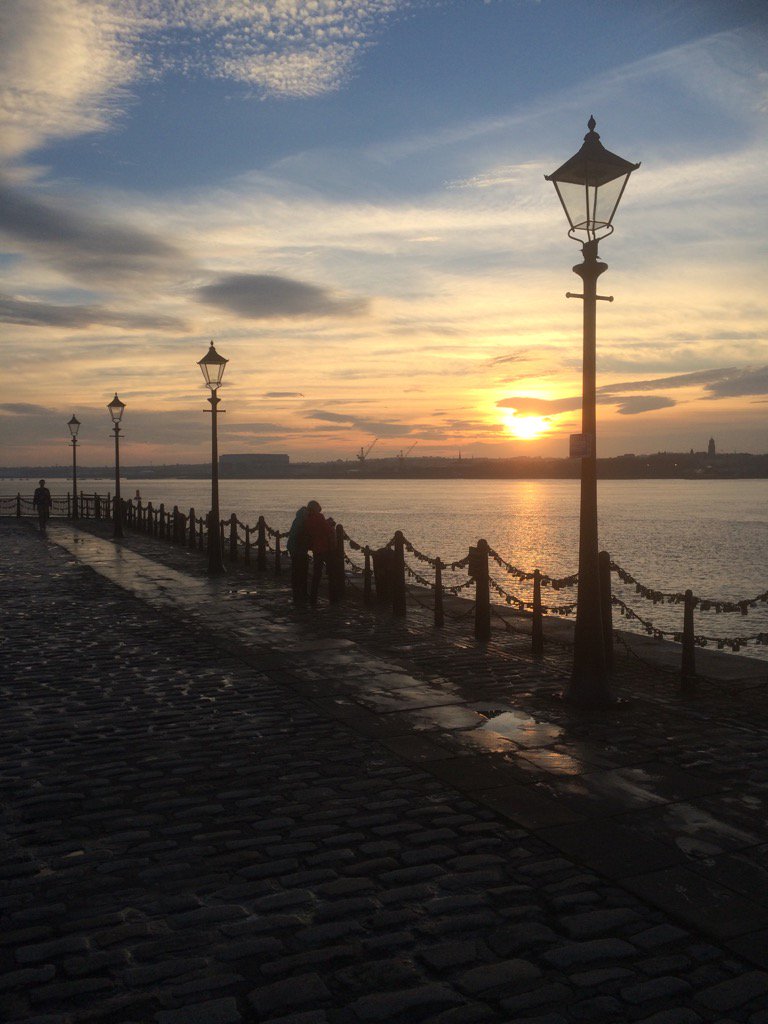 Crispian Mills tweet media