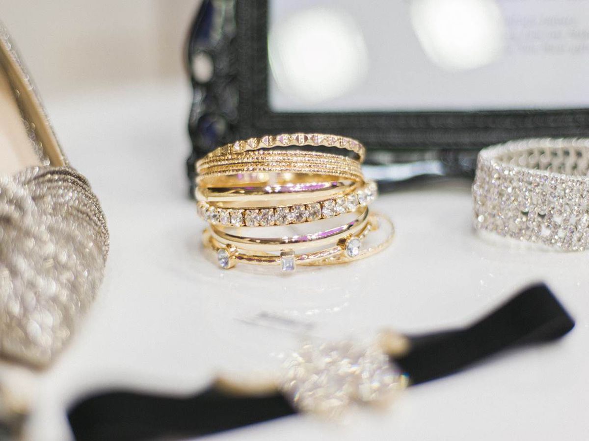 lincswedding's tweet photo. Weddings bursting with decadence https://t.co/thizaZpS4Z via @pb_news https://t.co/oDOgFLwVPM