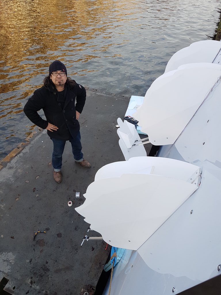 The heads have been attached!