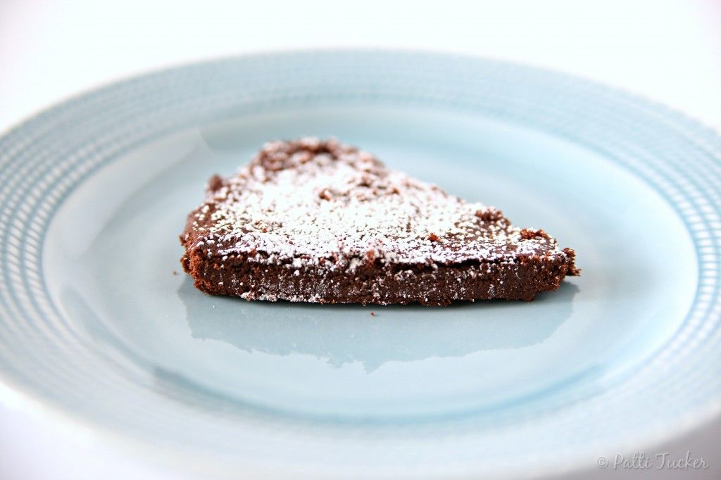 taylorlbradford's tweet photo. DELICIOUS!! A Dark Chocolate Twist on Shortbread from @ohmrstucker! https://t.co/7O55tbsq6R #Txwb https://t.co/wbstO64fLT