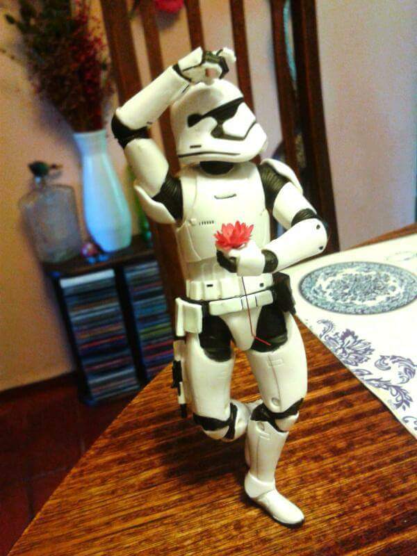 PeladoDelaBarra's tweet image. Esto pasa cuando un #stormtrooper se va al #PinkSide