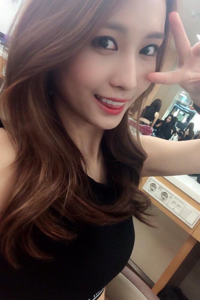 CzpIGGGUcAAX_i_.jpg:large