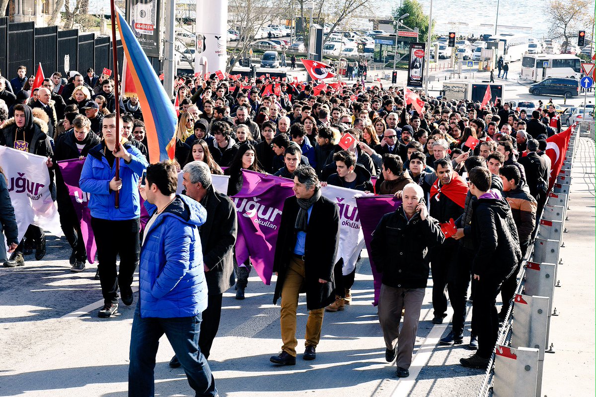 MuzeyyenBedel's tweet photo. Geleceğin mimarları Uğurlu gençler ve biz eğitim yöneticileri ülkemizin birlik ve bütünlüğü için var gücümüzle çalışmaya devam edeceğiz! https://t.co/V52UVCc98T
