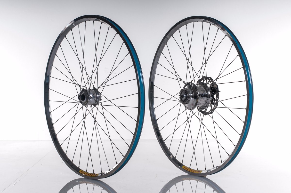CycleMonkeyUSA's tweet photo. Add shine in more ways than one with these #SPDynamo & #Rohloff commuter @VelocityUSA wheels. #beltready #MonkeyLab https://t.co/zGFJqyaVM6 https://t.co/WmToTFdCJd