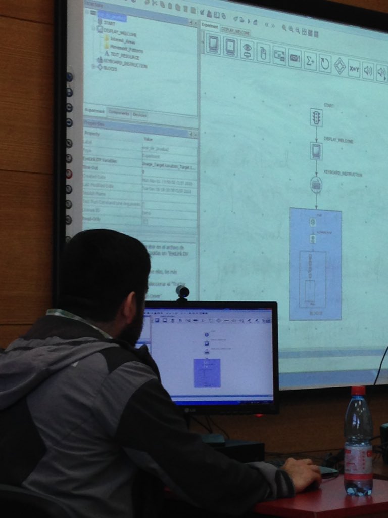 UXinmind's tweet photo. Setting up an experiment in a EyeTracking workshop at @ucscconcepcion #CIEDE :) #hci #ux #infovis #communication https://t.co/jE9CK5d9uo