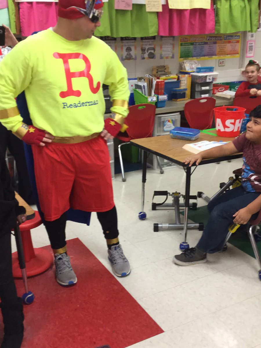 ClassWest's tweet photo. #readerman visited us to see what reading strategies we used during math! @Gwd50Schools @sprgwd50 @sprshines @SuperGwd50 https://t.co/4ttTr5LuKh