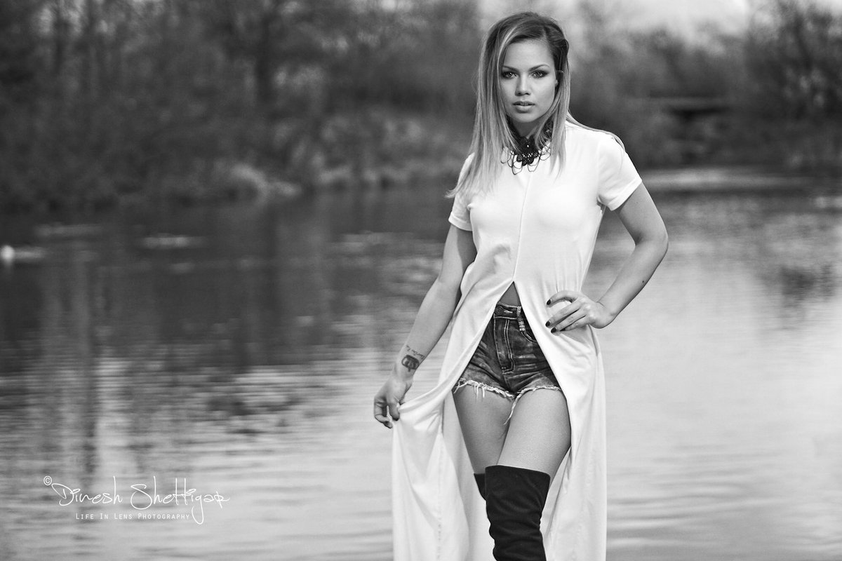 Numreen's tweet photo. One of the first shots with Life in Lens Photography @lifeinlens. #model #photoshoot #torontomodels #fashionshoot https://t.co/zGzLJwS59z