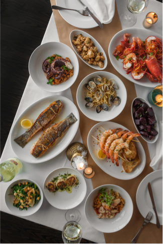 Brettone_Cater's tweet photo. Did you know Christmas Eve dinner is also known as the Feast of Seven Fishes? #brettone #italianfood #christmaseve https://t.co/F2fVm64ACo
